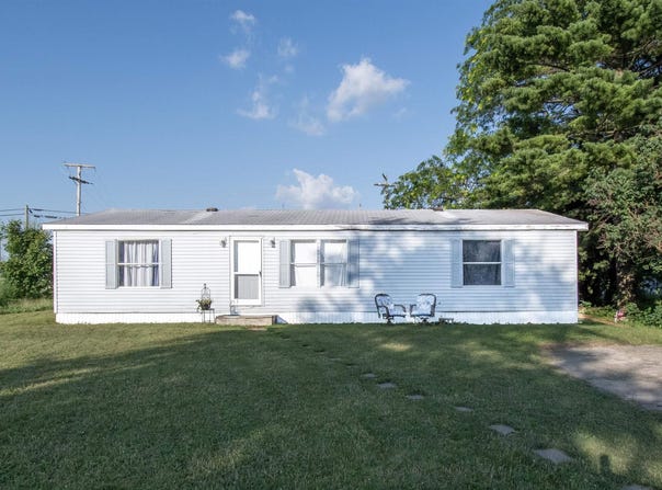 103 S Tamarack Street, Laotto, IN 46763