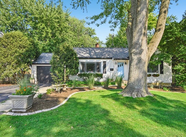 25 Nebraska Street, Geneva, IL 60134