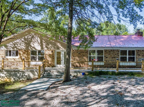 251 S Taxiway Drive, Albany, KY 42602