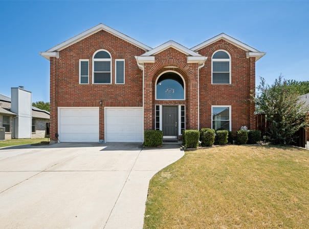 2902 Yukon Drive, Corinth, TX 76210