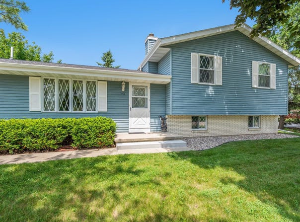 914 ELM Street, WINNECONNE, WI 54986