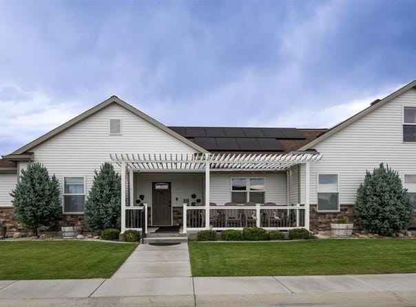 1201 Cherrywood Ln, Powell, WY 82435