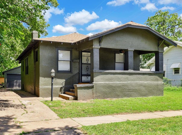 2416 W Burton St, Wichita, KS 67213