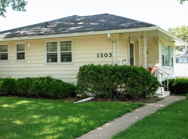 1503 W 8th, Cedar Falls, IA 50613