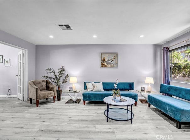17061 Roscoe Boulevard, Northridge, CA 91325