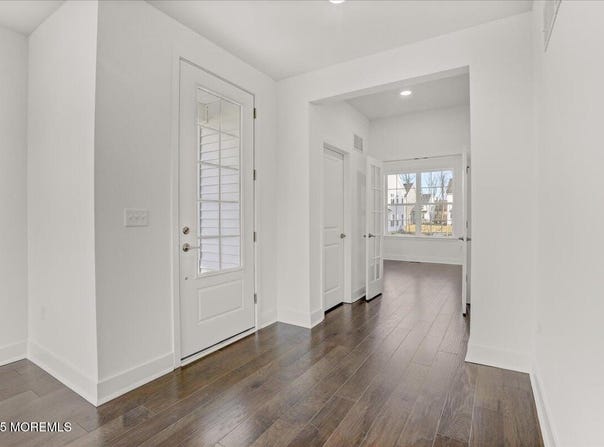 169 Woolley Court, Oakhurst, NJ 07755