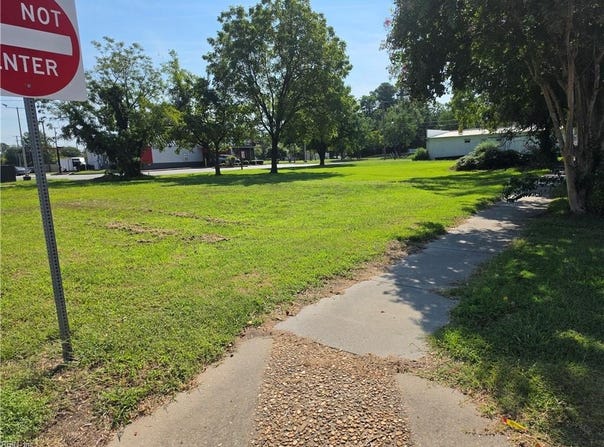 300 15th Street Road, West Point, VA 23181