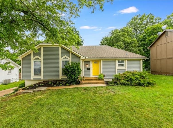6613 E 123rd Terrace, Grandview, MO 64030