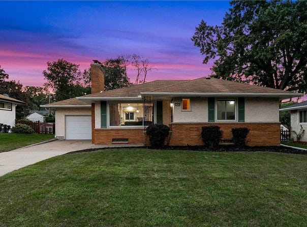 1409 Smith Avenue S, West Saint Paul, MN 55118