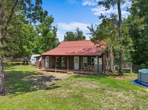 706 Aunt Fayes Road, Harriet, AR 72639