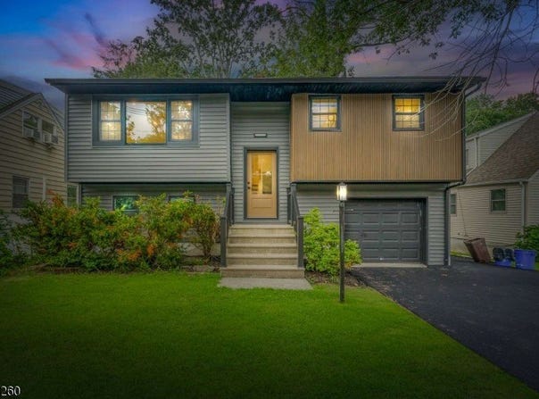 91 Amherst Ave, Woodbridge Twp., NJ 07067-2018