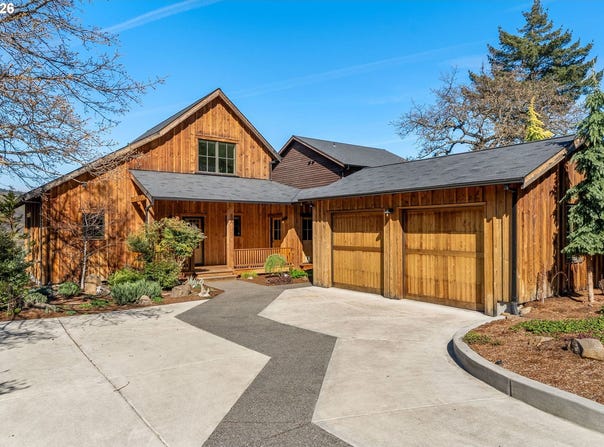 855 5TH Ave, Mosier, OR 97040