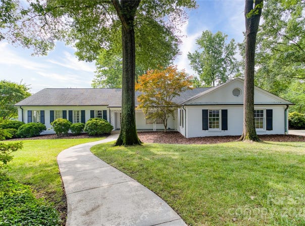 11 Pine Tree Road, Salisbury, NC 28144