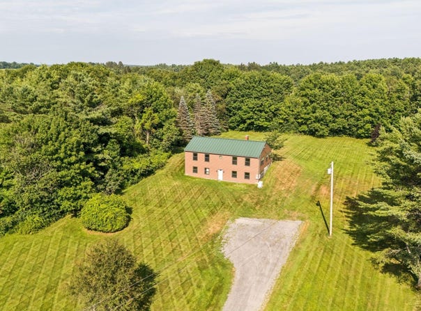 76 Smith Road, Hallowell, ME 04347