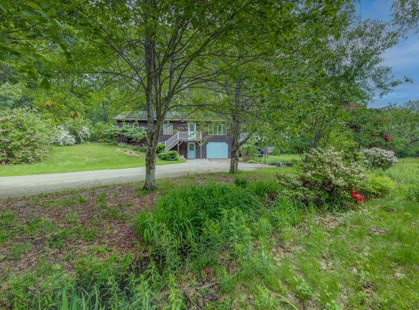 34 Maddox Pond Road Road, Biddeford, ME 04005
