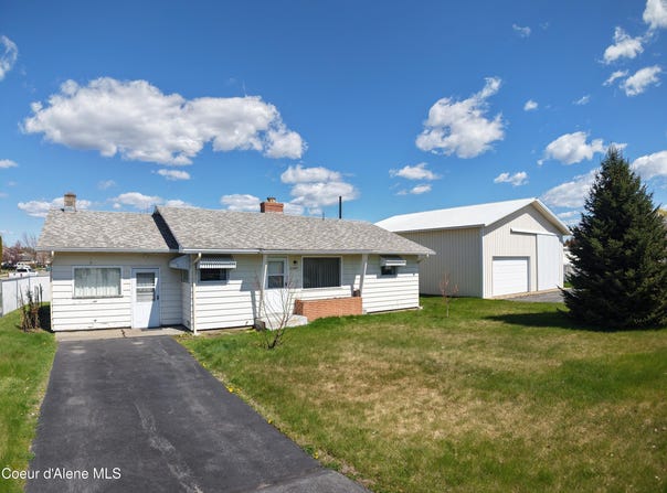 1147 W ORCHARD AVE, Hayden, ID 83835