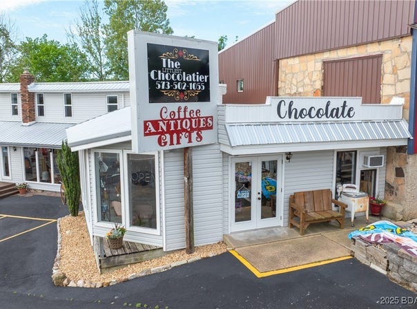 15895 Highway 5 N, Sunrise Beach, MO 65079