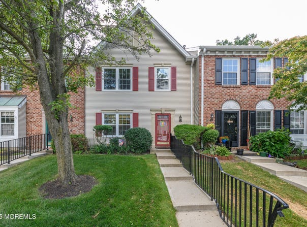 60 Beaumont Court, Tinton Falls, NJ 07724