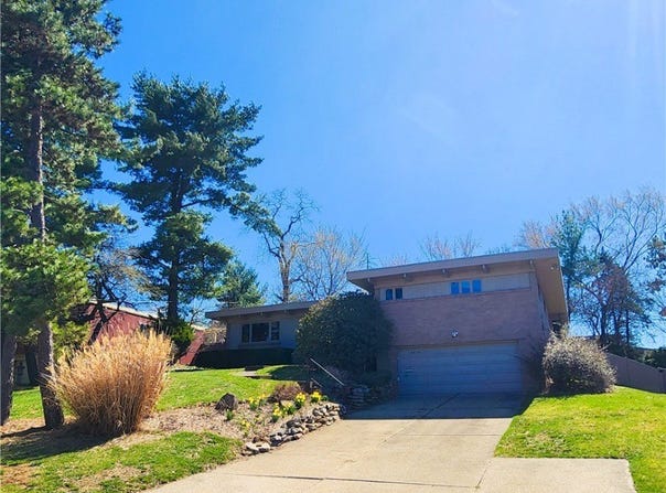 2417 Marbury Rd, Churchill Boro, PA 15221