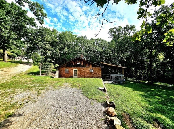 238 Foote Lane Road, Eldon, MO 65026
