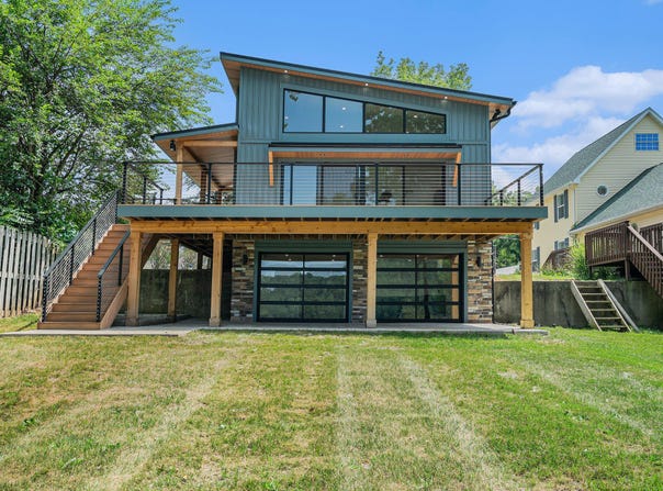65276 W Peninsula Drive, Cassopolis, MI 49031