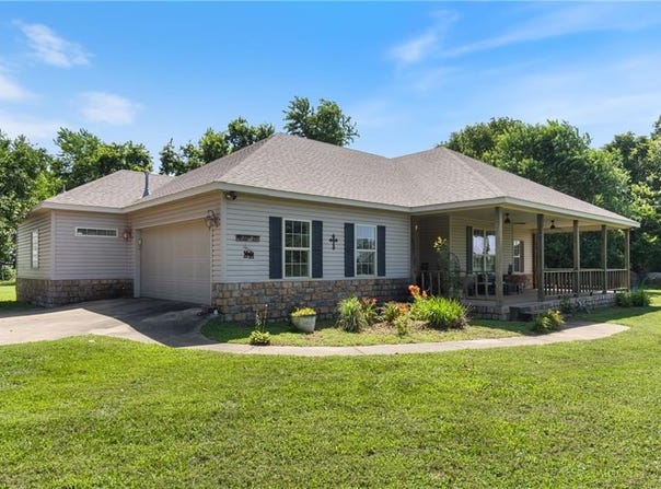 15890 Mariano  RD, Bentonville, AR 72712