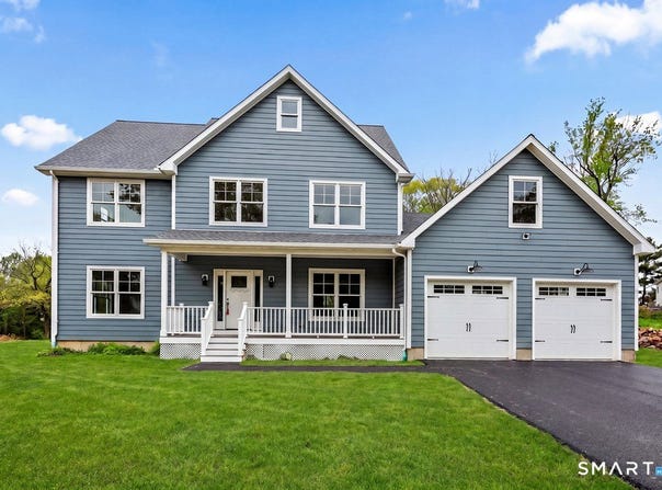 8 Ridgewood Club Road, Prospect, CT 06712