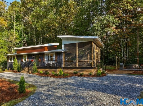 180 Lance Road, Cashiers, NC 28717