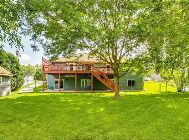 7317 Brian Drive, Centerville, MN 55038