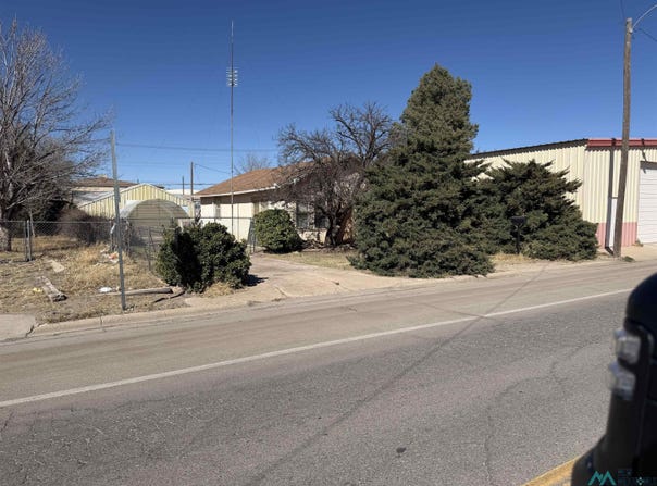 613 E 3rd Street, Portales, NM 88130