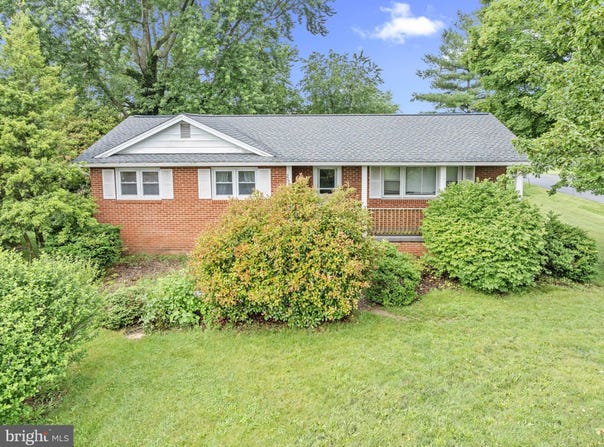 22286 SENEDO ROAD, EDINBURG, VA 22824