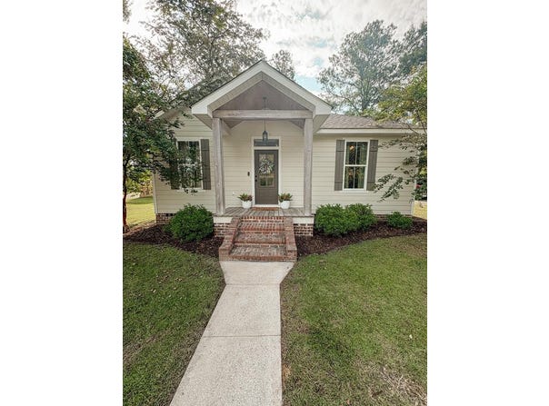 1203 S St. Charles, Poplarville, MS 39470