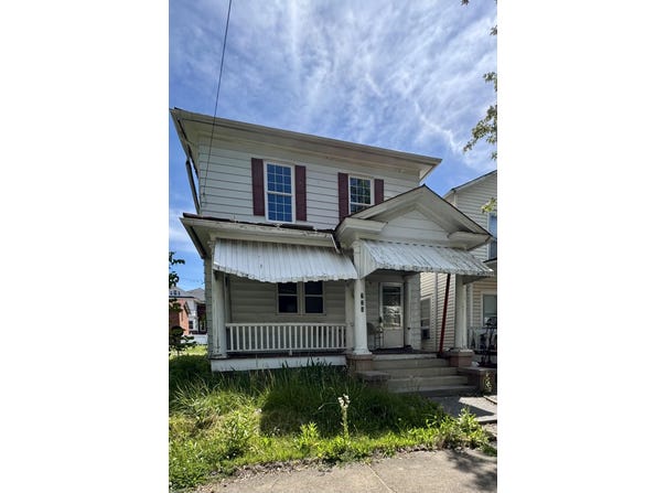 726 Rose Ave, Clifton Forge, VA 24422