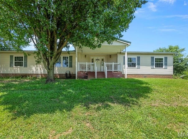 586 County Road 533, Jackson, MO 63755