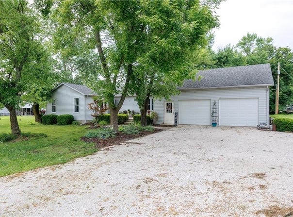 145 W Summit Street, Sycamore, KS 67363