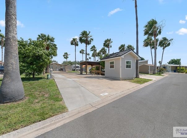 2072 E CORDOBA, MERCEDES, TX 78570