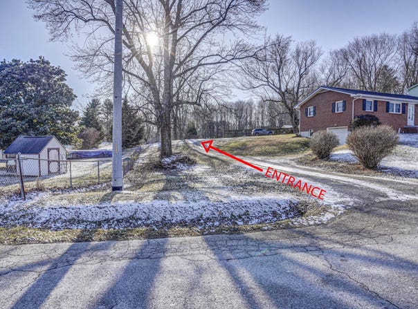 Briscoe Drive, Bristol, VA 24202