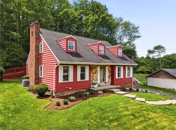 105 Windgate Dr, Marshall, PA 15090