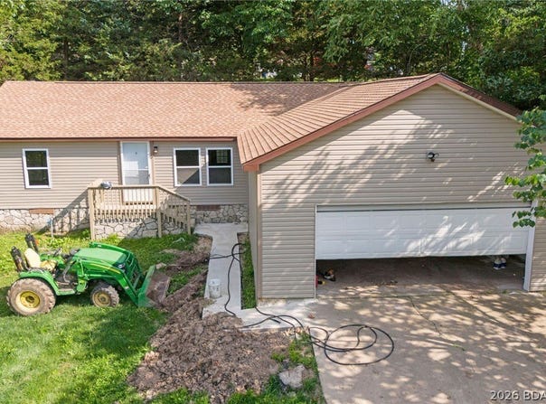 148 Hwy D, Kaiser, MO 65047
