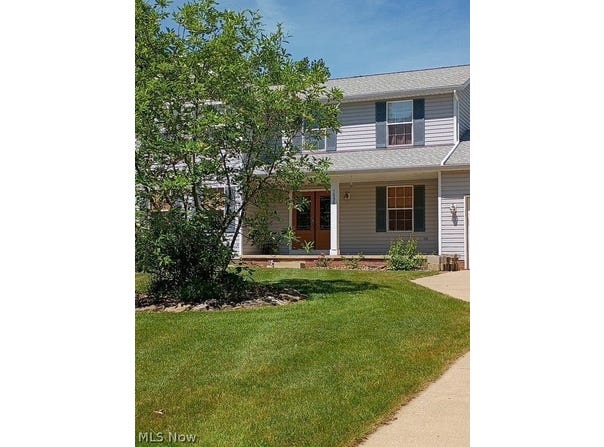 7998 Wolff Drive, Garrettsville, OH 44231