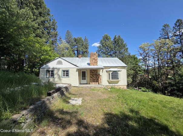 445 Lake St, Priest River, ID 83856