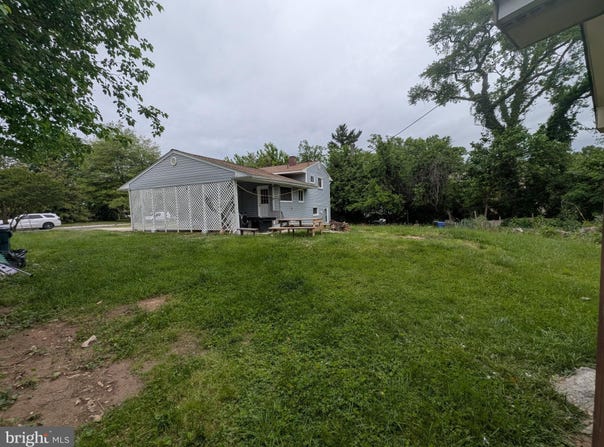 4 LAKECREST CIRCLE, GREENBELT, MD 20770