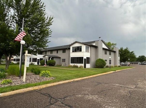 3000 Riverwood Drive, Hastings, MN 55033