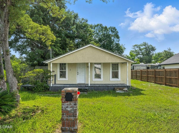 1810 Hickory Avenue, Panama City, FL 32405