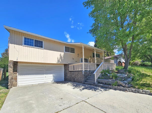 1321 ELEP AVE, COLVILLE, WA 99114
