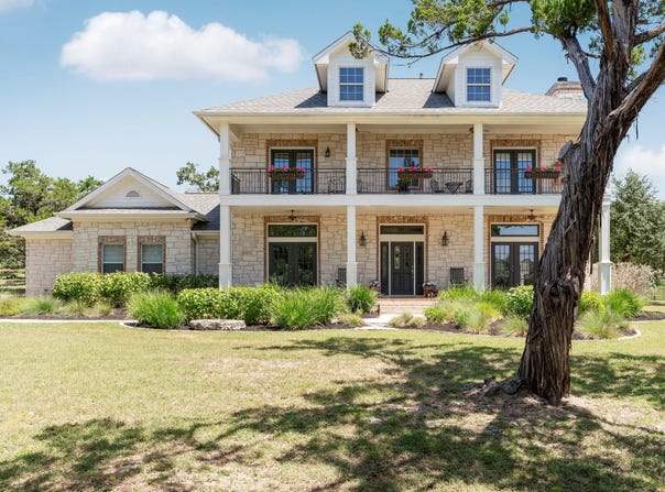 2442 La Ventana PKWY, Driftwood, TX 78619
