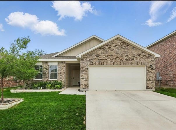 1425 Escondido Drive, Fort Worth, TX 76052