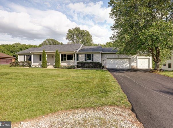 133 WALLS Way, BEAR, DE 19701