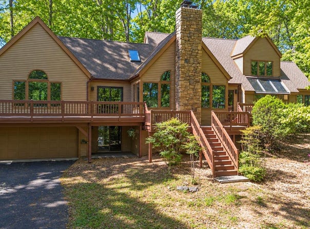 54 TARA Circle, BUMPASS, VA 23024