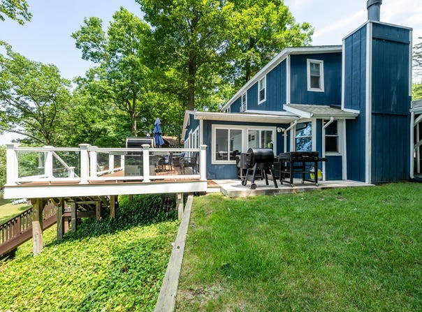 5680 Woodland Avenue, Watervliet, MI 49098
